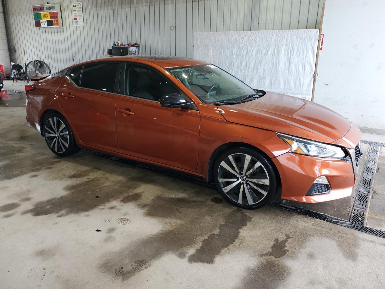 2020 Nissan Altima Sr - Фото 4