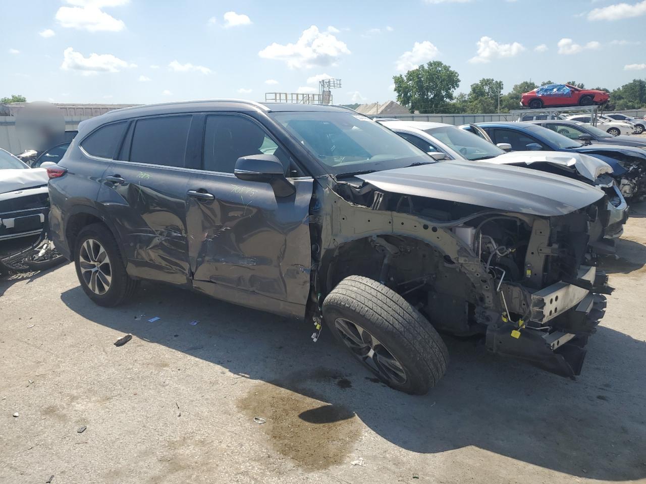 2022 Toyota Highlander Xle - Image 4