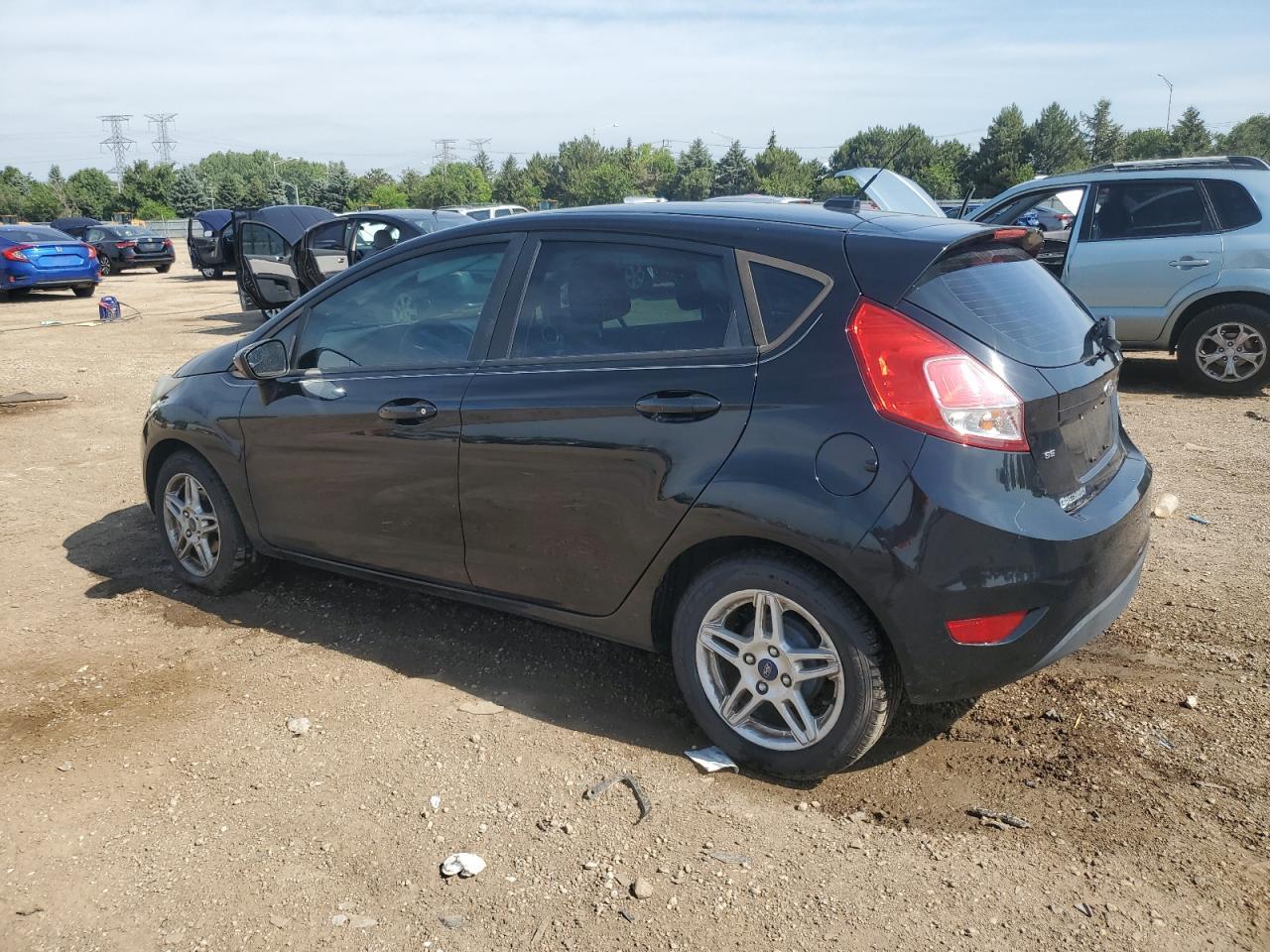 2018 Ford Fiesta Se - Image 2