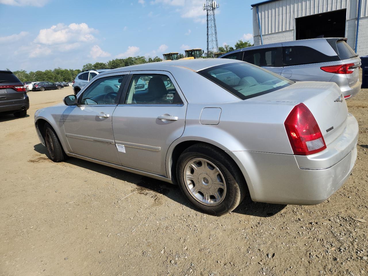2005 Chrysler 300 Touring - Фото 2