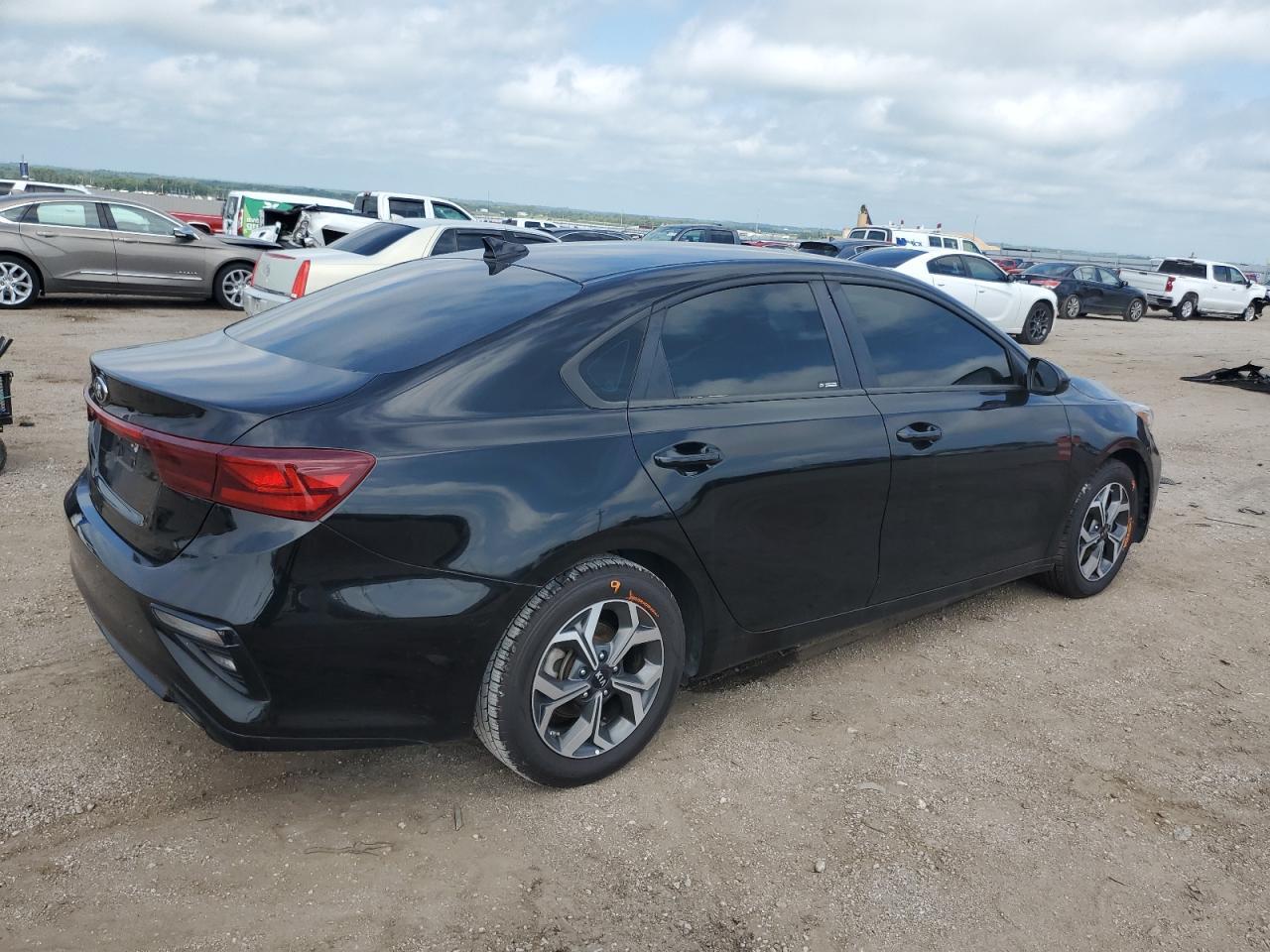 2020 Kia Forte Fe - Фото 3