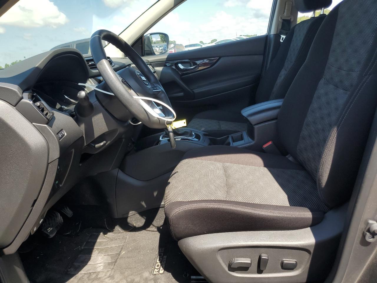2019 Nissan Rogue Sport S - Фото 7