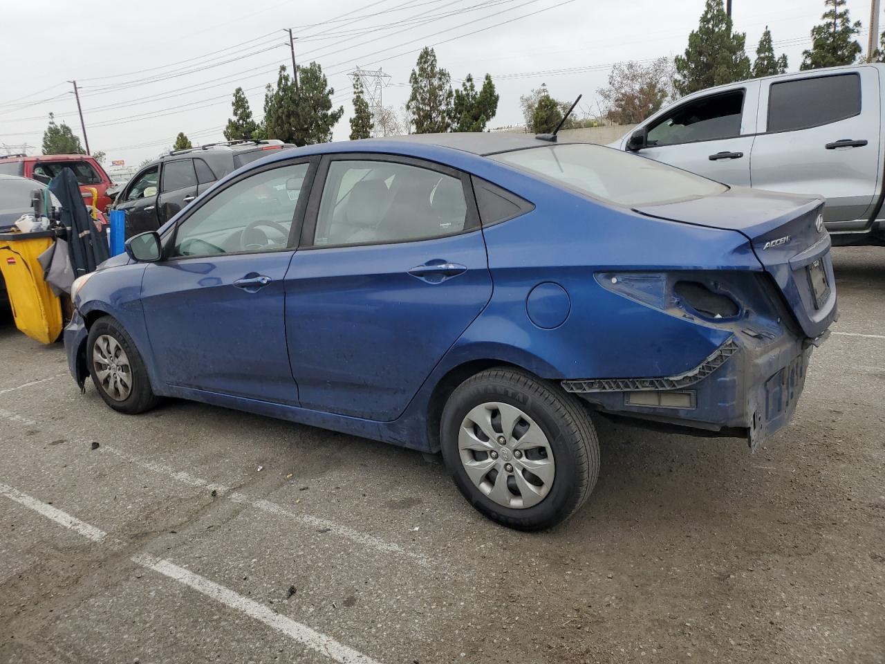 2017 Hyundai Accent Se - Фото 2