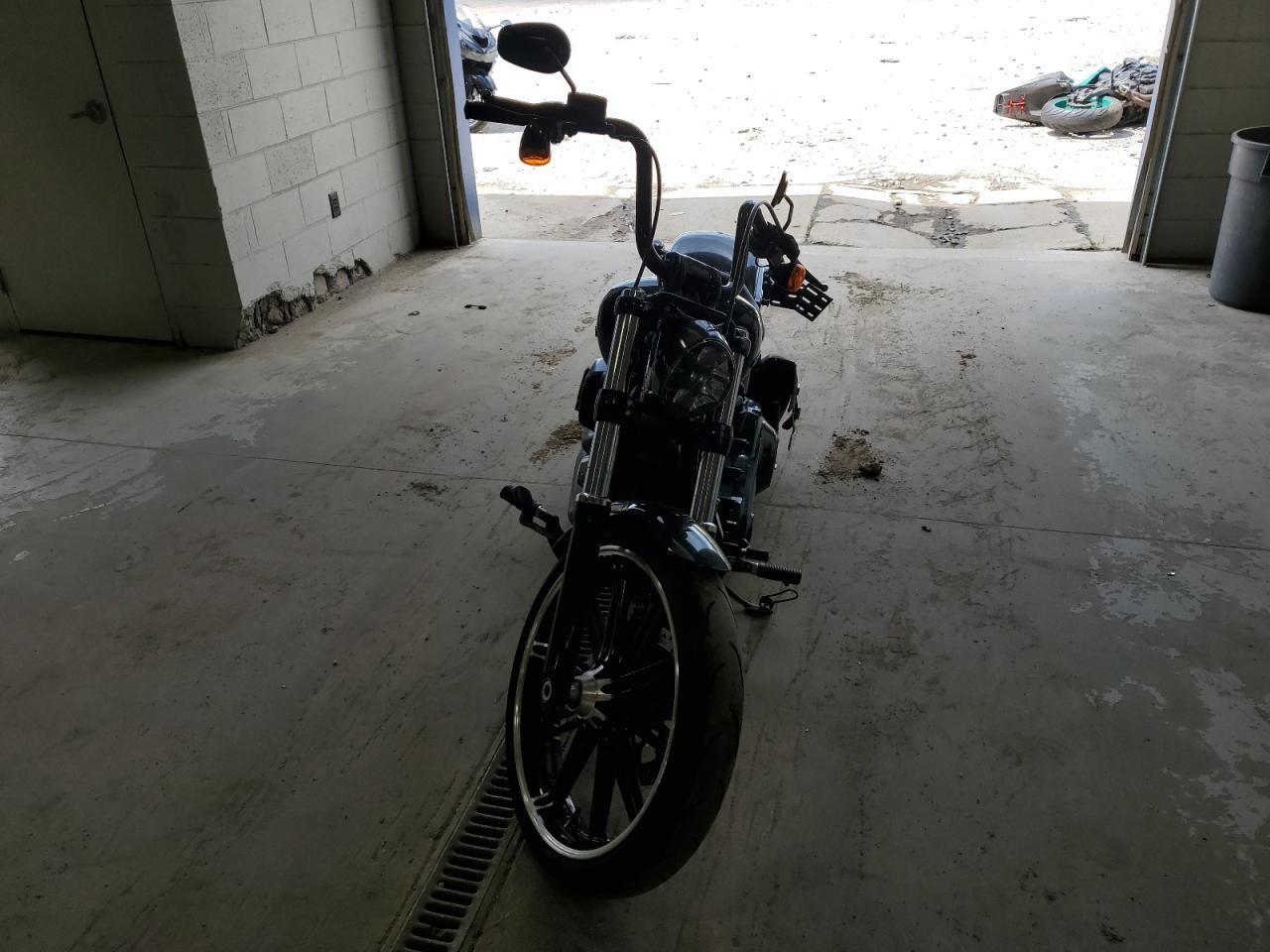 2018 Harley-Davidson Fxbrs Breakout 114 - Фото 2