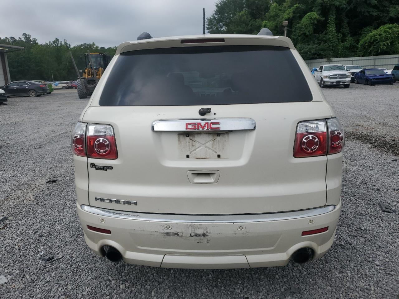 2011 GMC Acadia Denali - Фото 6