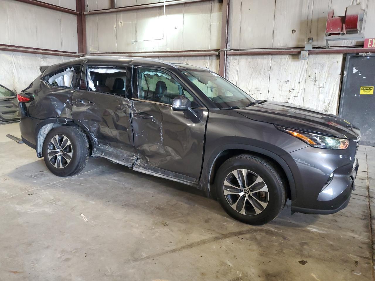 2022 Toyota Highlander Xle - Фото 4