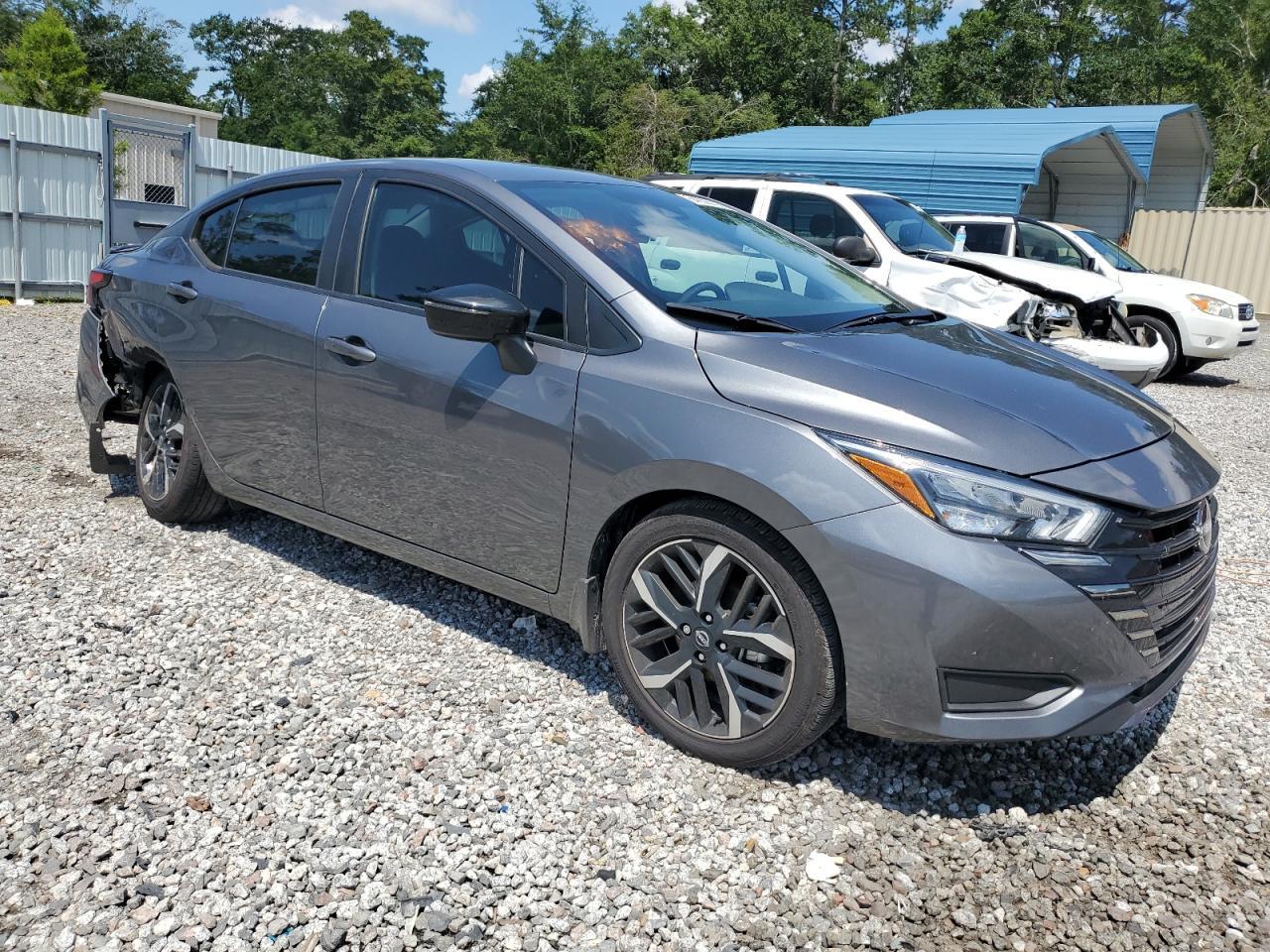 2024 Nissan Versa Sr - Фото 4