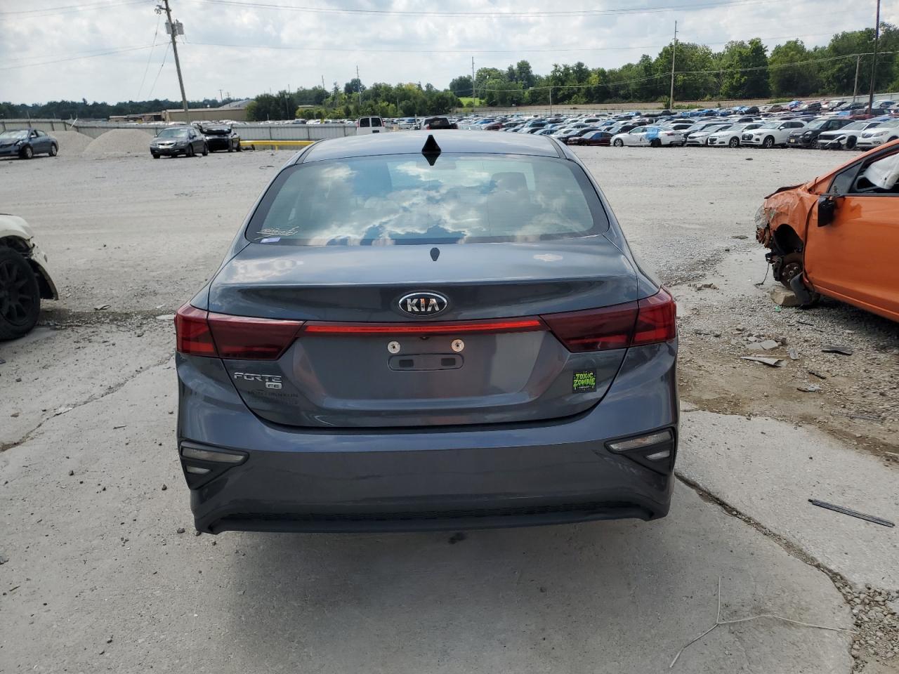 2021 Kia Forte Fe - Image 6