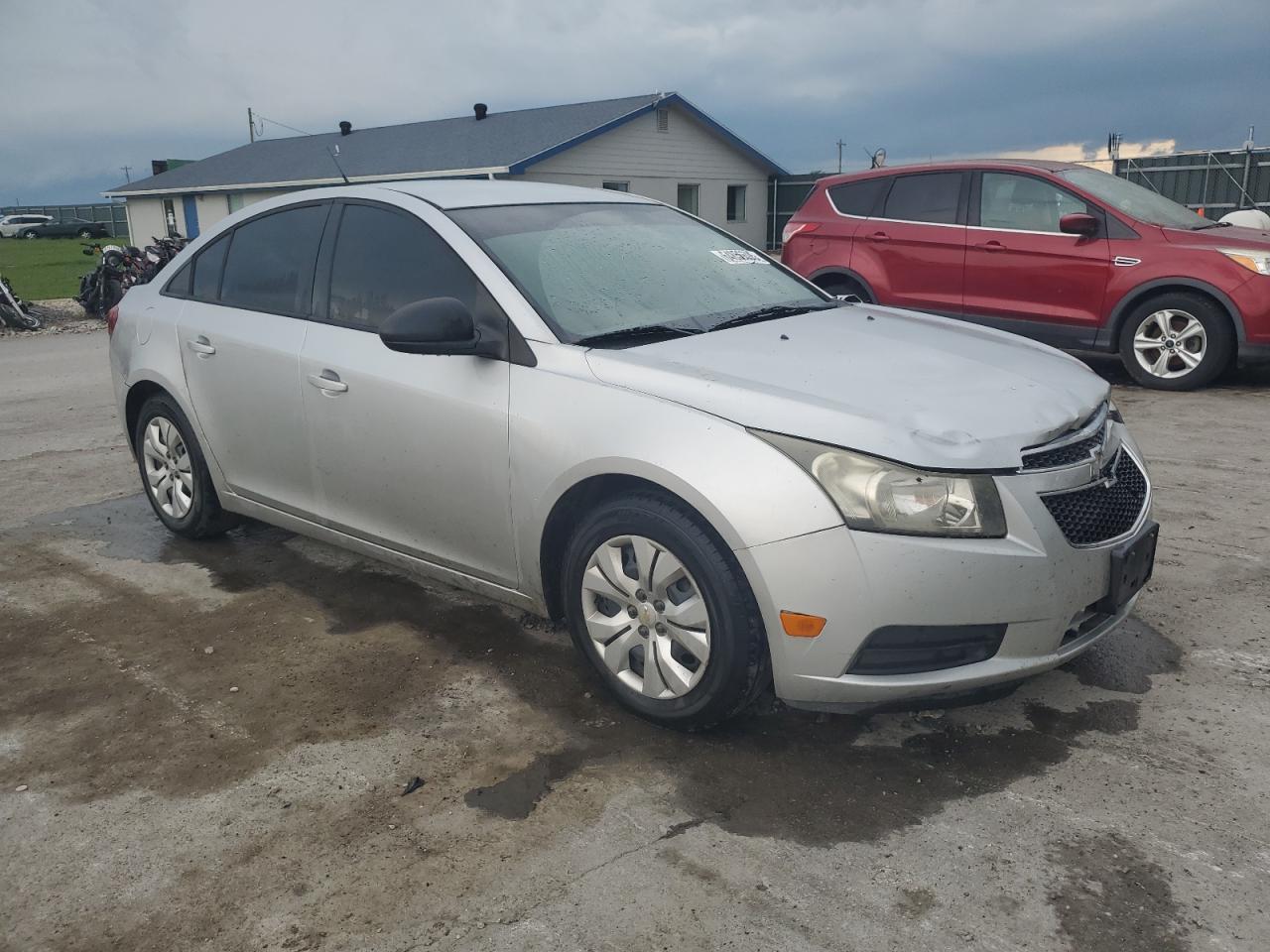 2013 Chevrolet Cruze Ls - Image 4