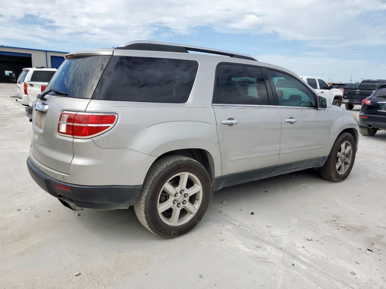 2007 Saturn Outlook Special - Image 3