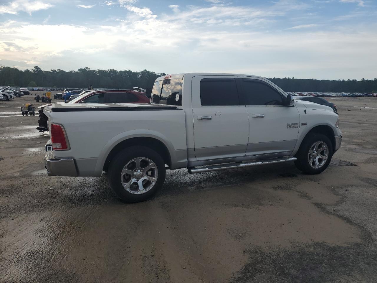 2015 Ram 1500 Laramie - Фото 3