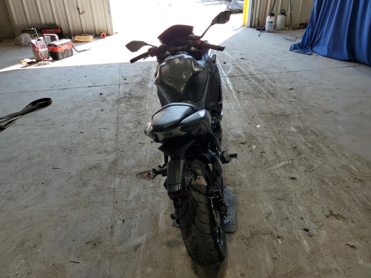 2022 Kawasaki Ex650 N - Фото 4