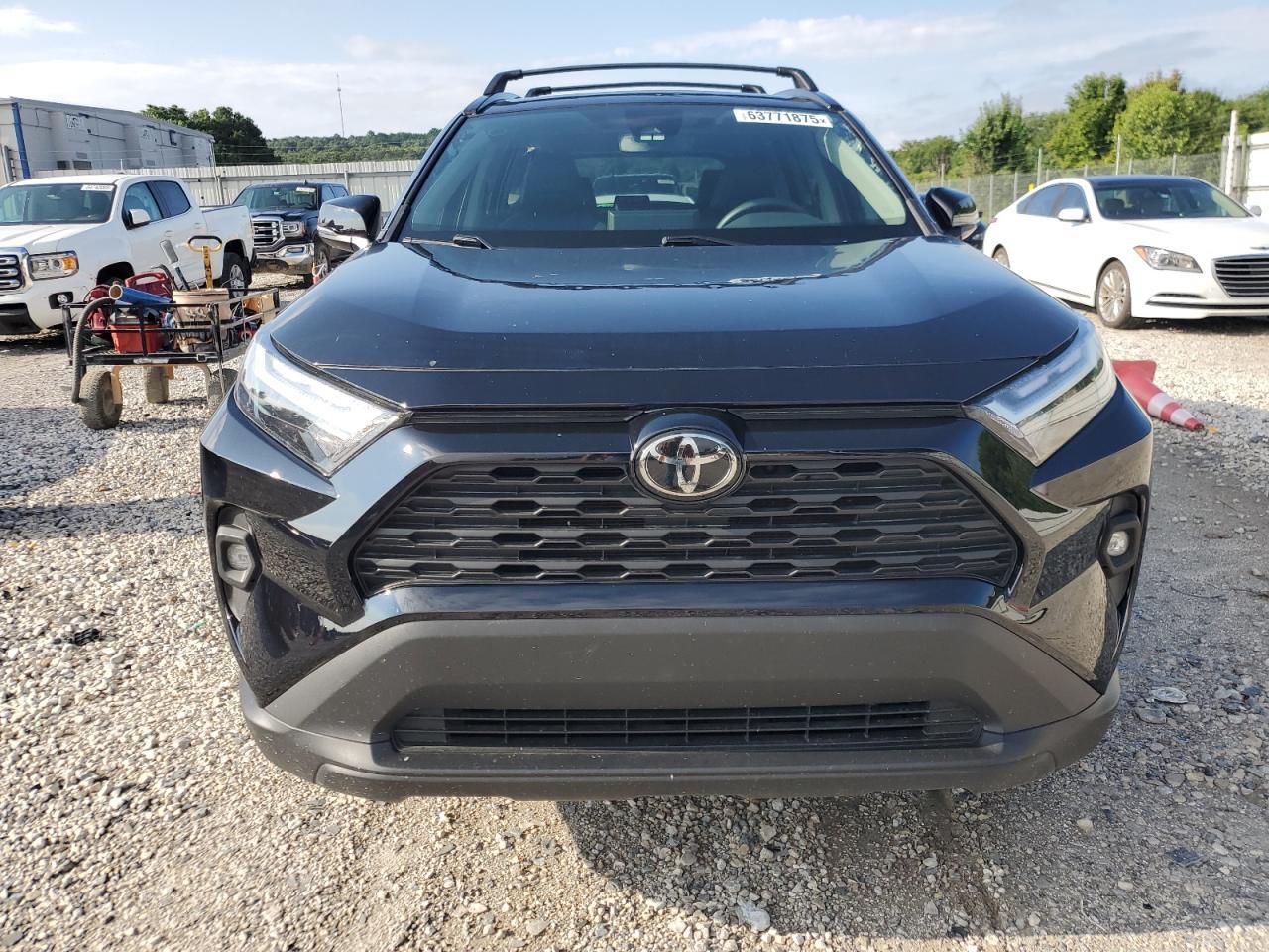 2024 Toyota Rav4 Xle Premium - Image 5