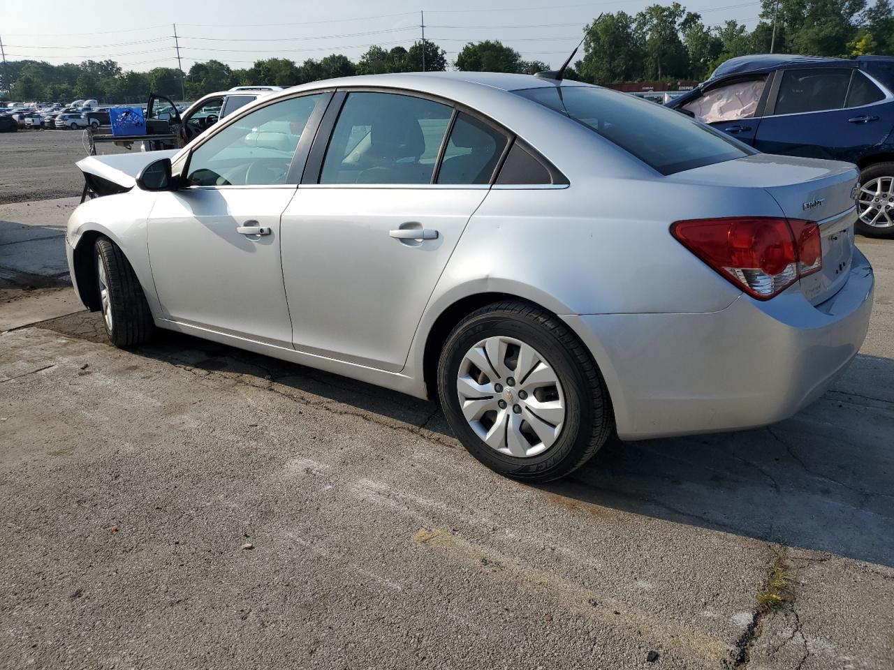 2012 Chevrolet Cruze Ls - Фото 2