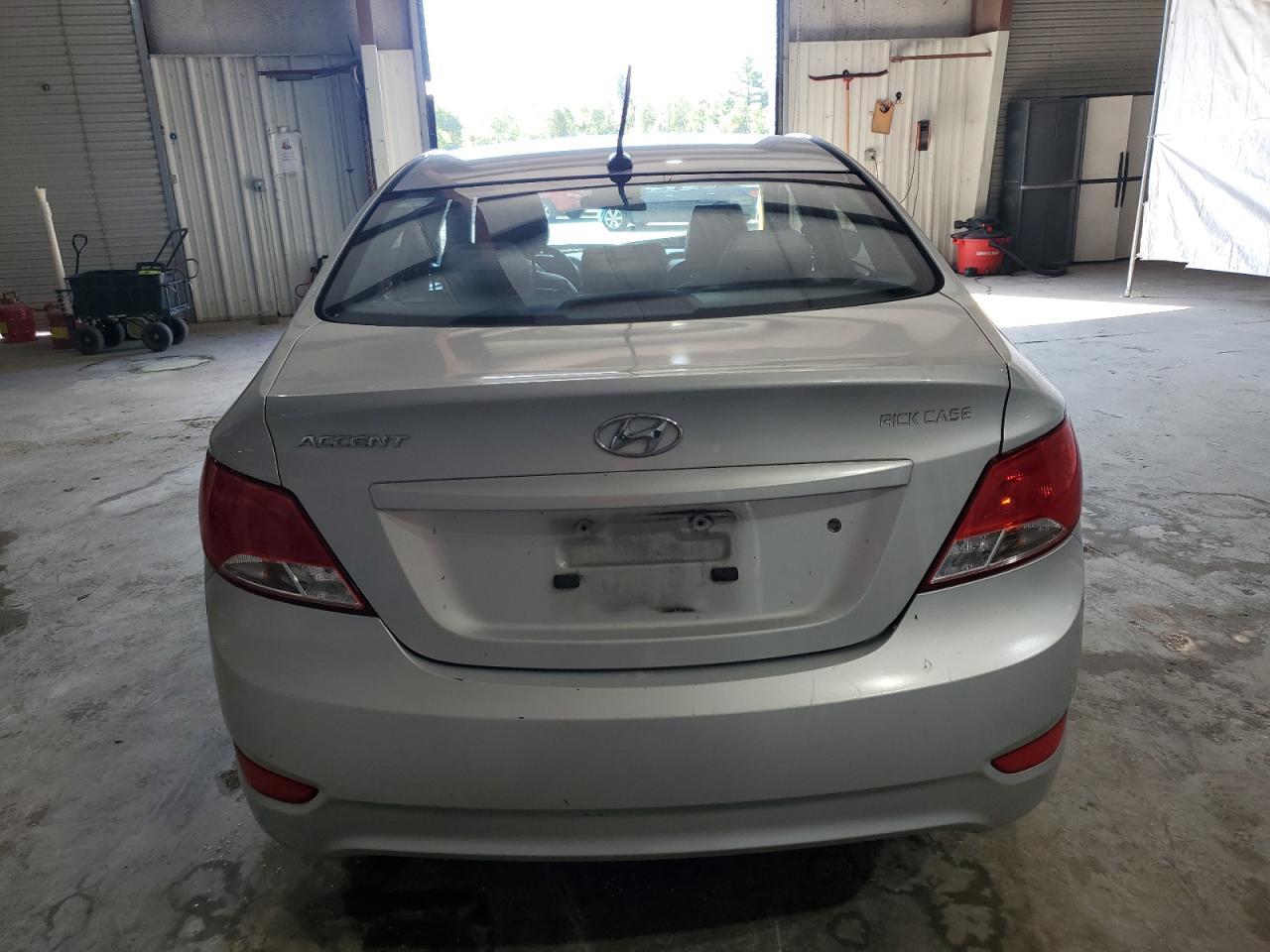 2016 Hyundai Accent Se - Image 6