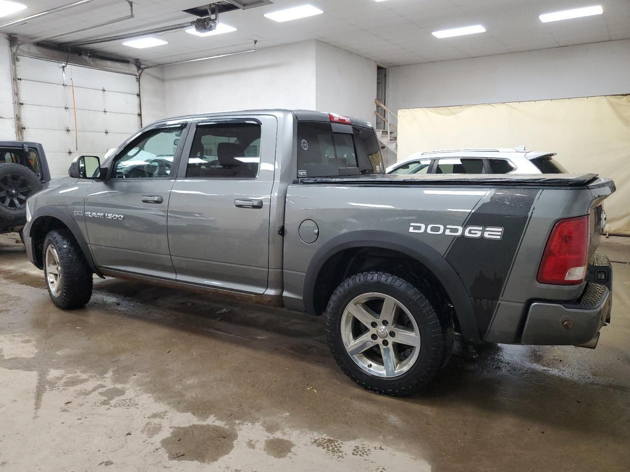 2012 Dodge Ram 1500 Sport - Фото 2