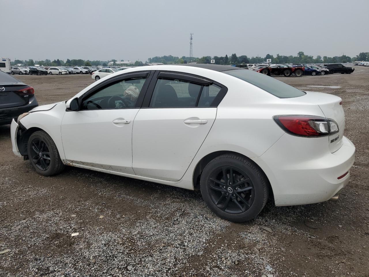 2012 Mazda 3 I - Image 2