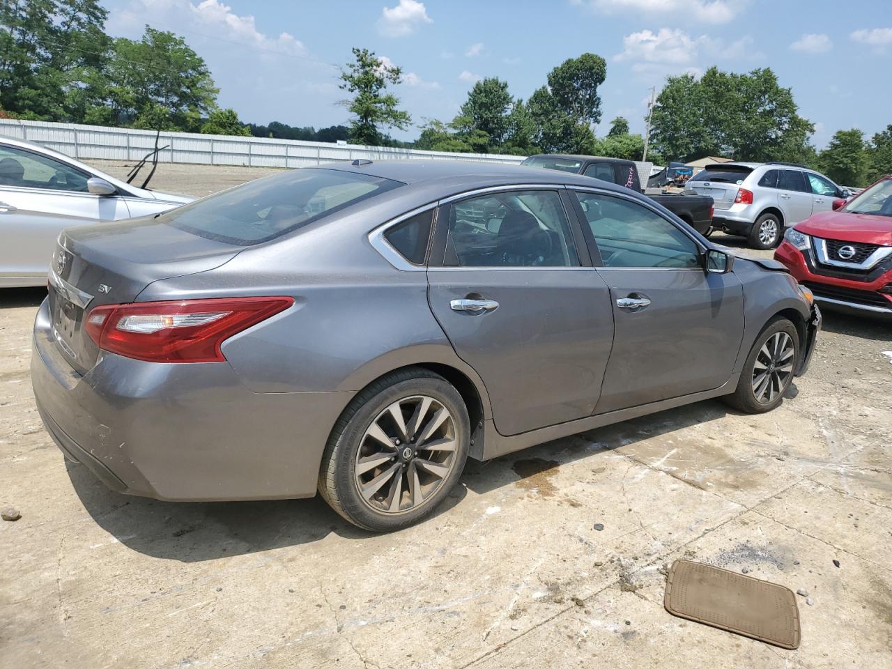 2018 Nissan Altima 2.5 - Image 3