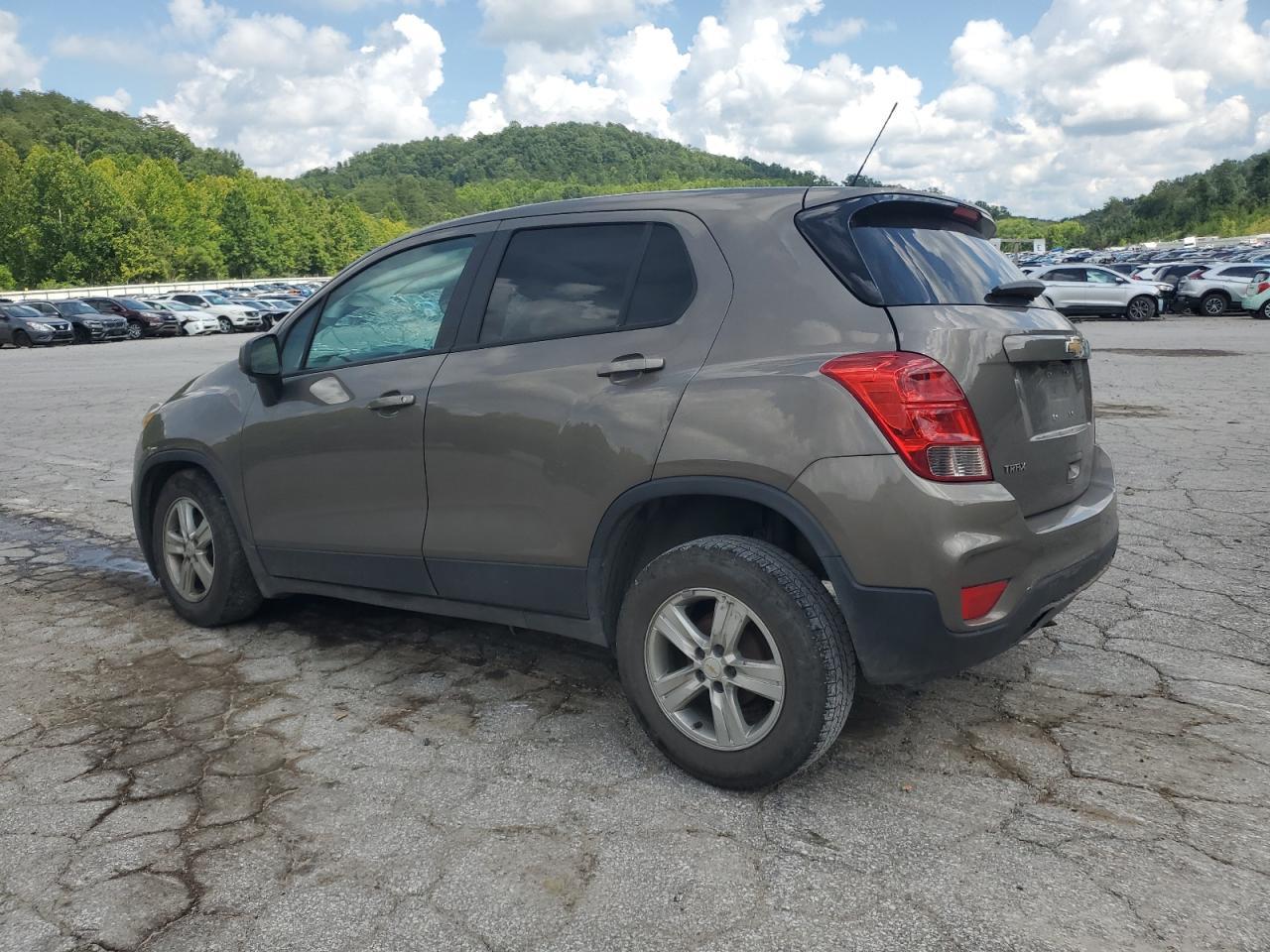 2020 Chevrolet Trax Ls - Фото 2
