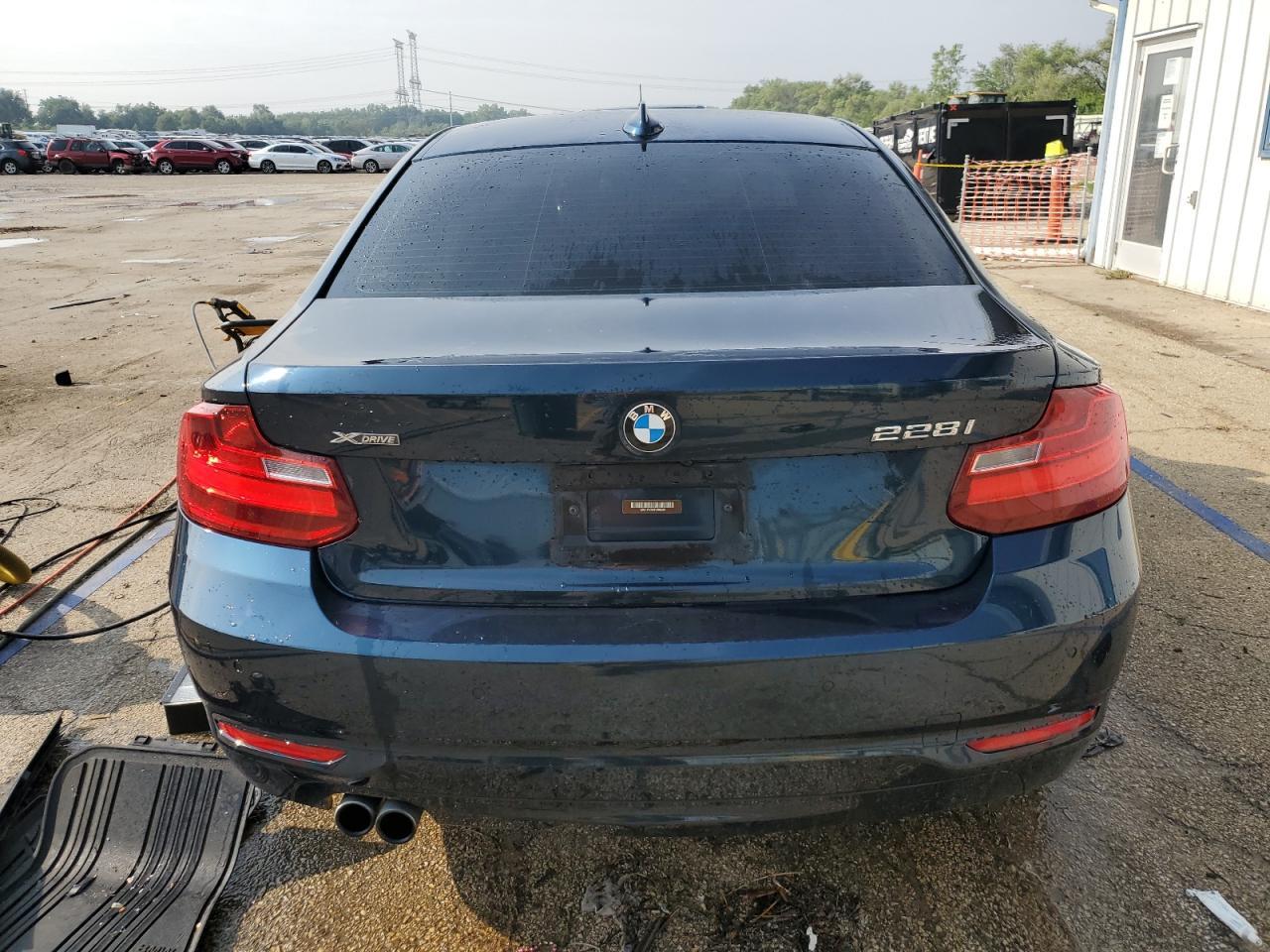 2015 BMW 228 Xi - Фото 6