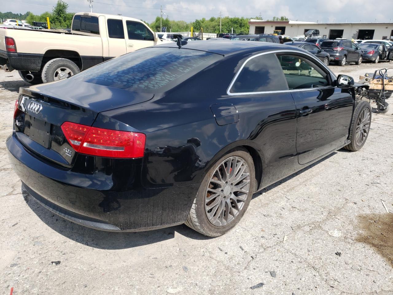 2011 Audi A5 Premium Plus - Фото 3