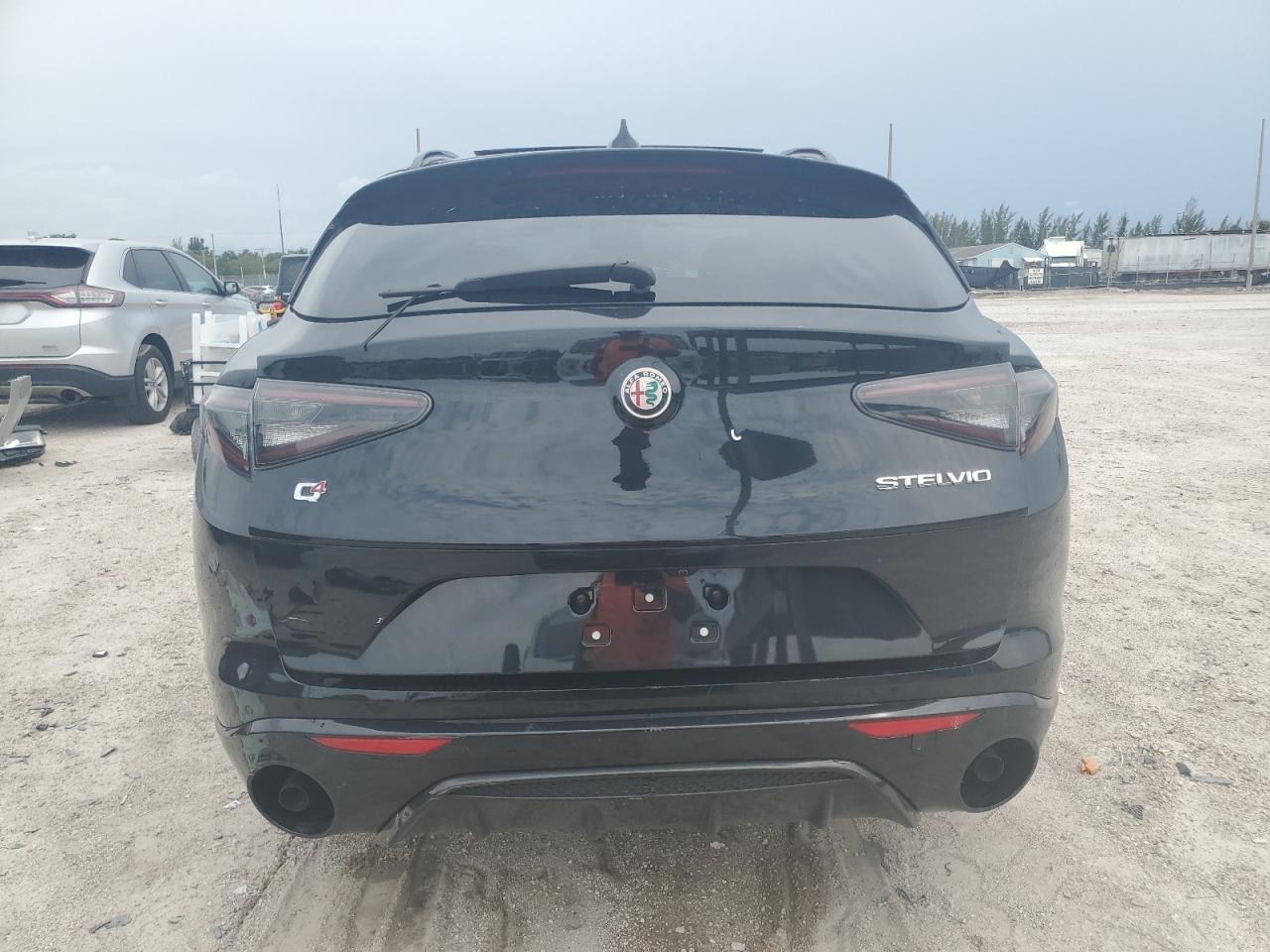 2024 Alfa Romeo Stelvio Ti - Фото 6