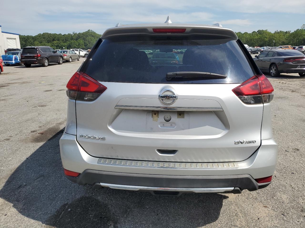 2018 Nissan Rogue S - Image 6