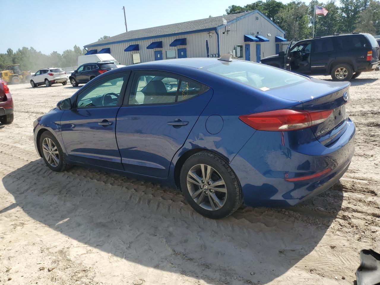 2017 Hyundai Elantra Se - Image 2