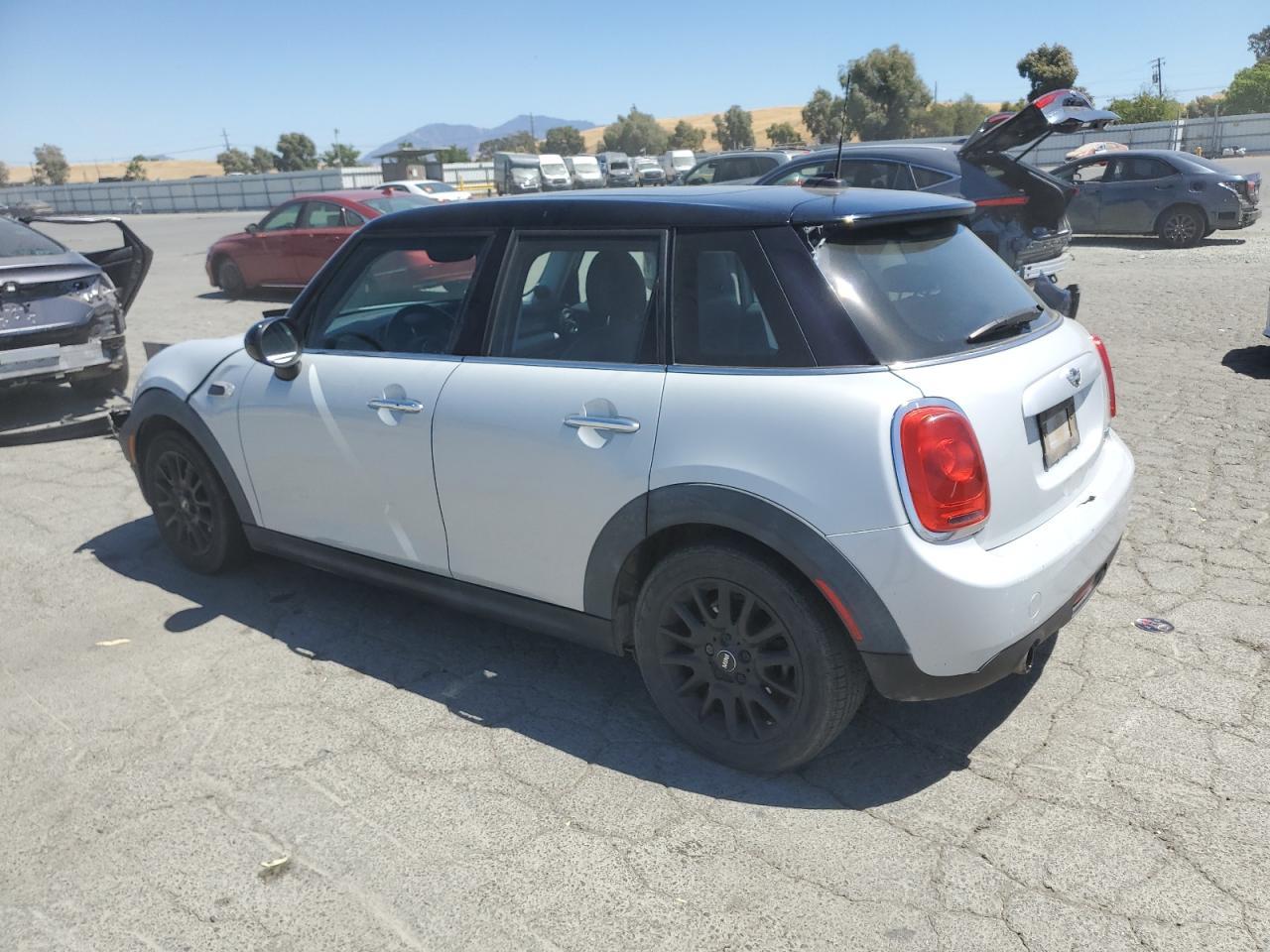 2015 Mini Cooper - Фото 2