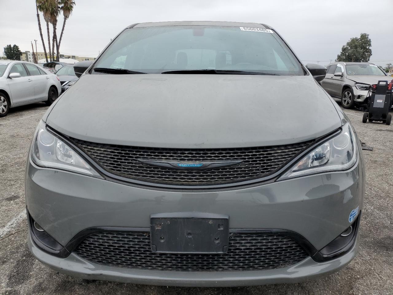2020 Chrysler Pacifica Hybrid Touring - Фото 5