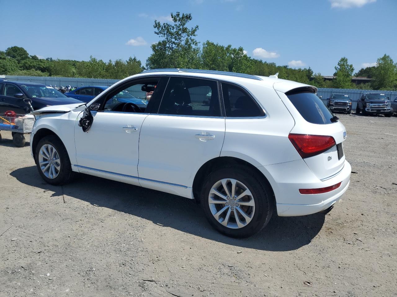 2015 Audi Q5 Premium Plus - Image 2