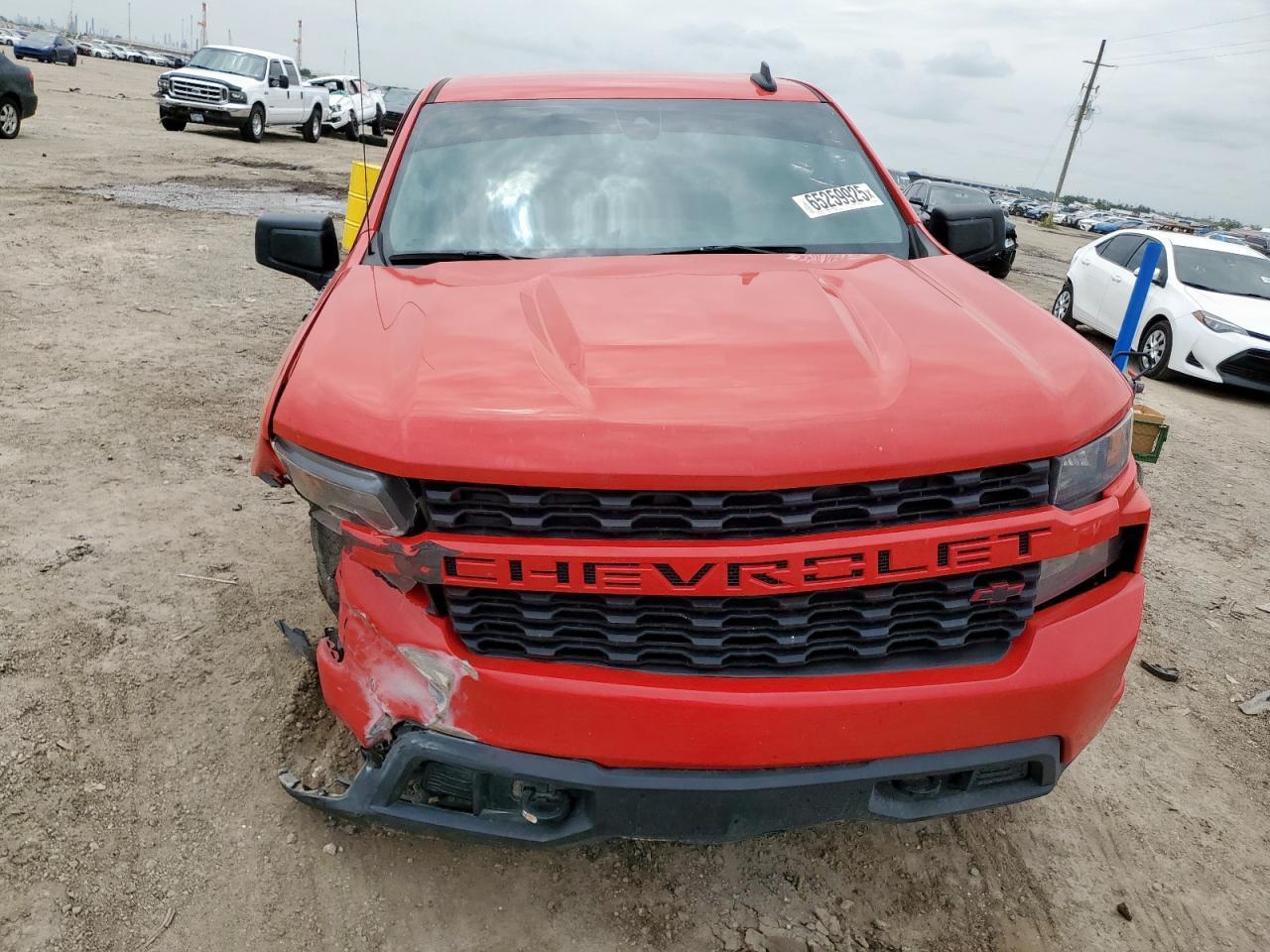2021 Chevrolet Silverado K1500 Custom - Фото 5