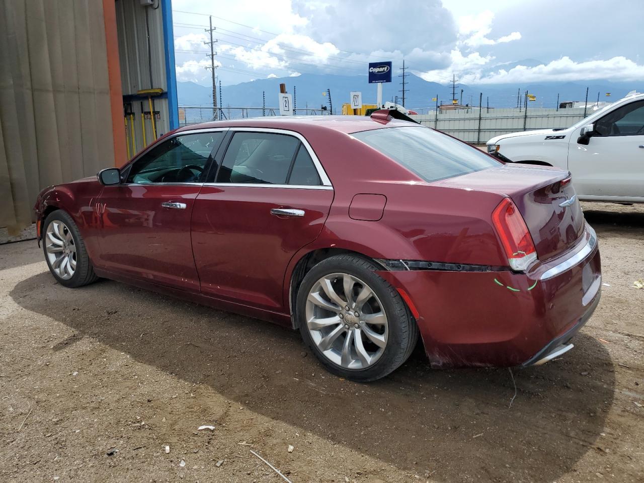 2019 Chrysler 300 Limited - Фото 2