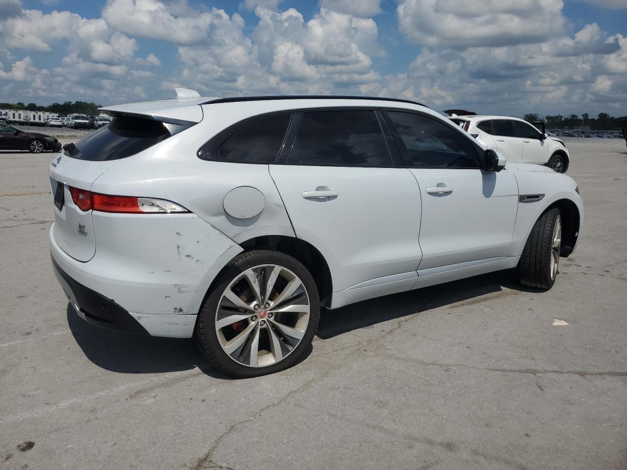 2019 Jaguar F-Pace S - Фото 3