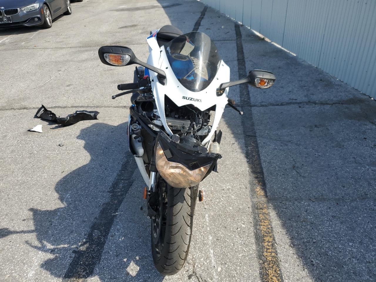 2025 Suzuki Gsx-R600 - Фото 2