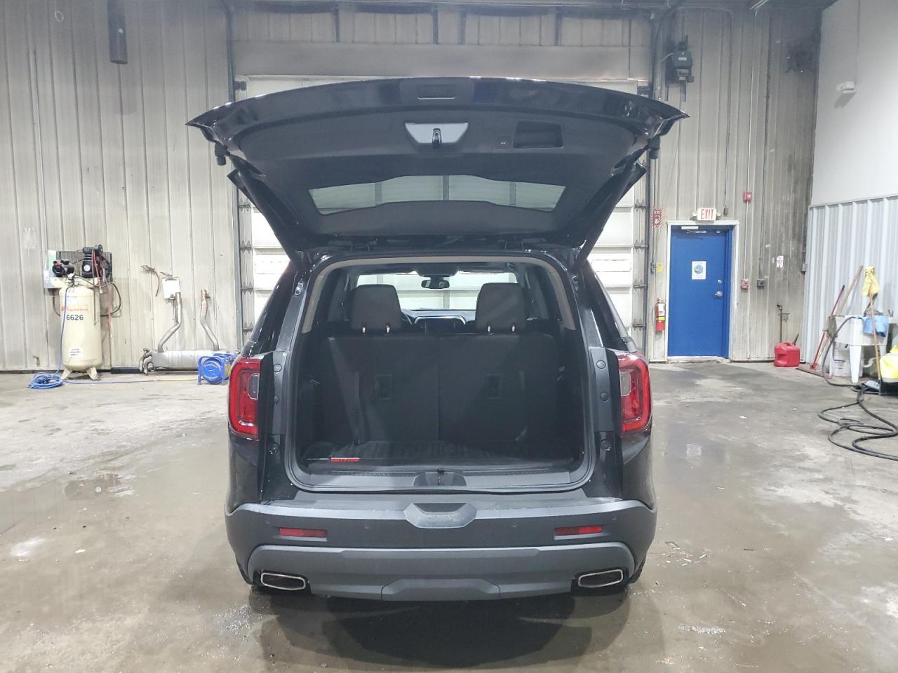 2022 GMC Acadia At4 - Image 6