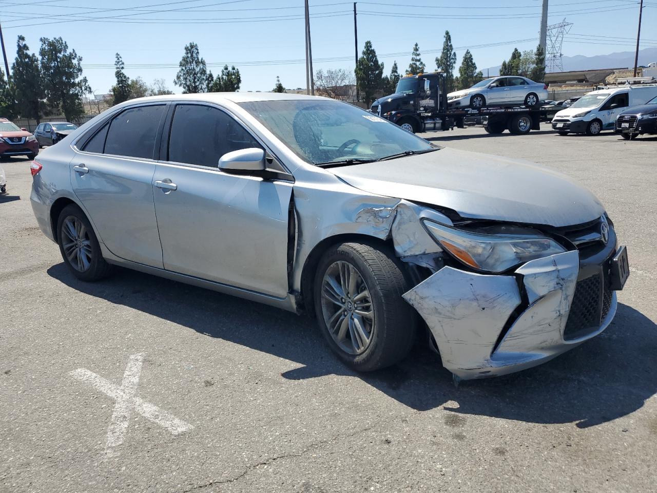 2015 Toyota Camry Le - Фото 4