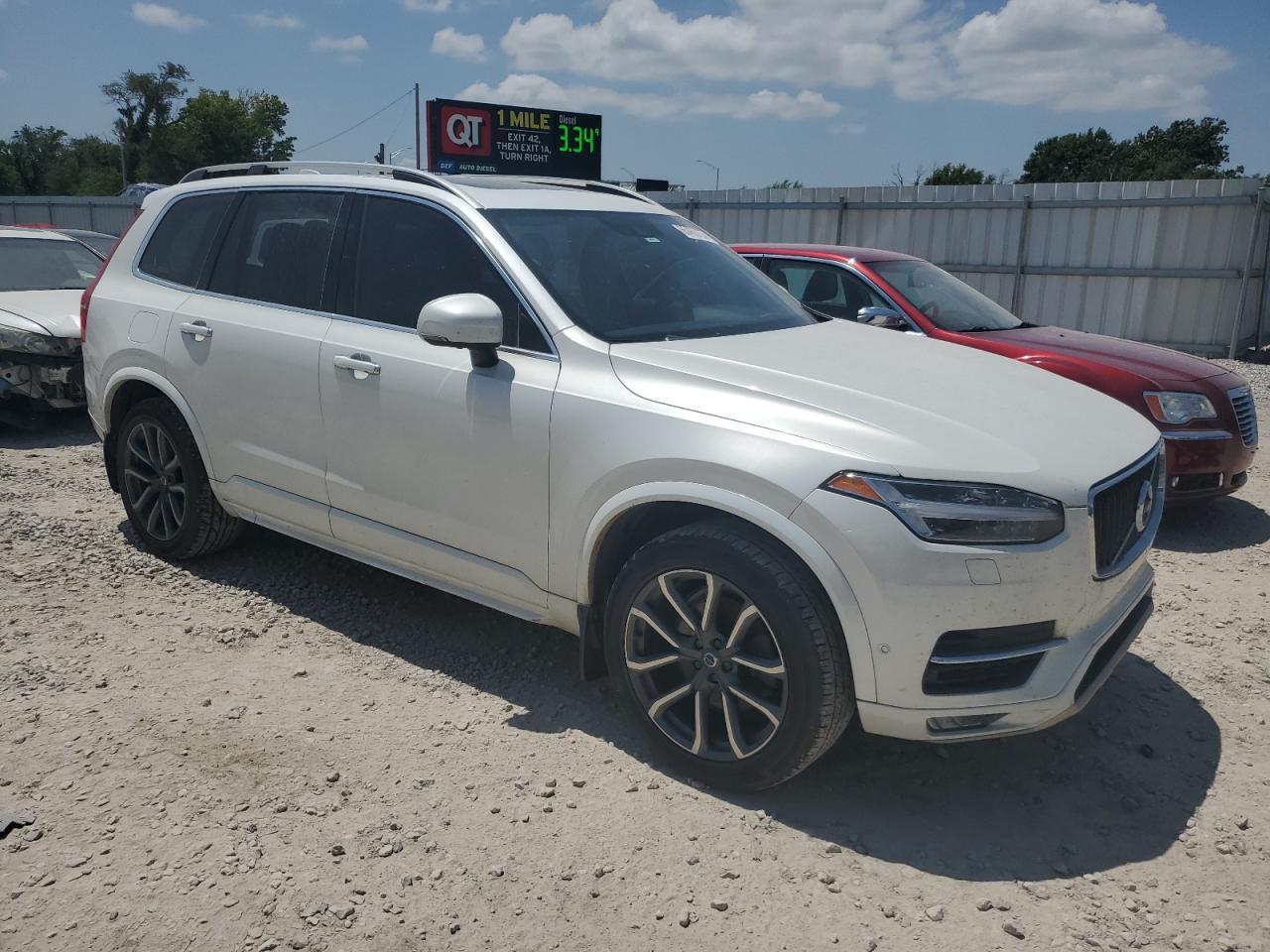 2017 Volvo Xc90 T6 - Image 4