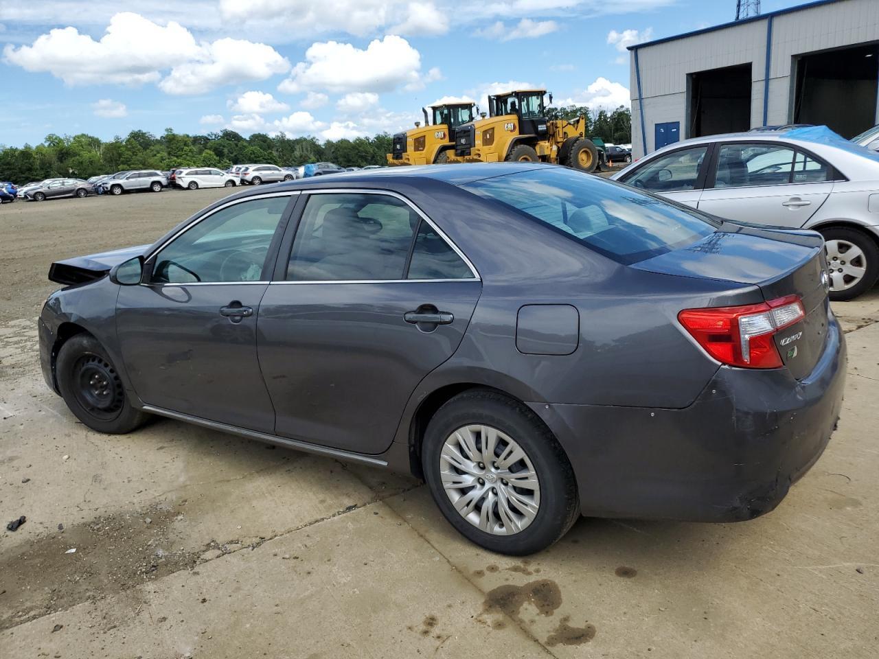 2013 Toyota Camry L - Image 2