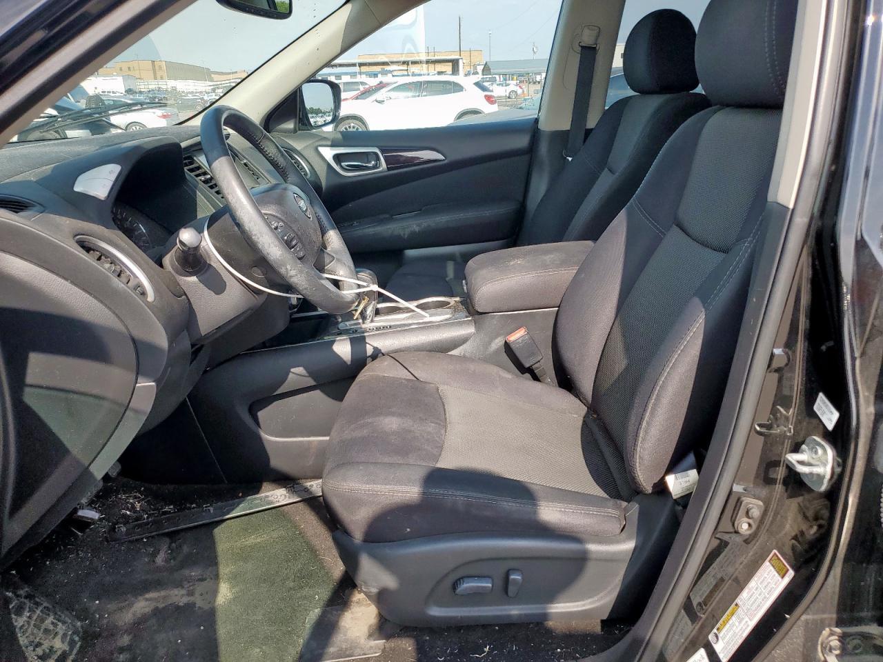 2017 Nissan Pathfinder S - Image 7