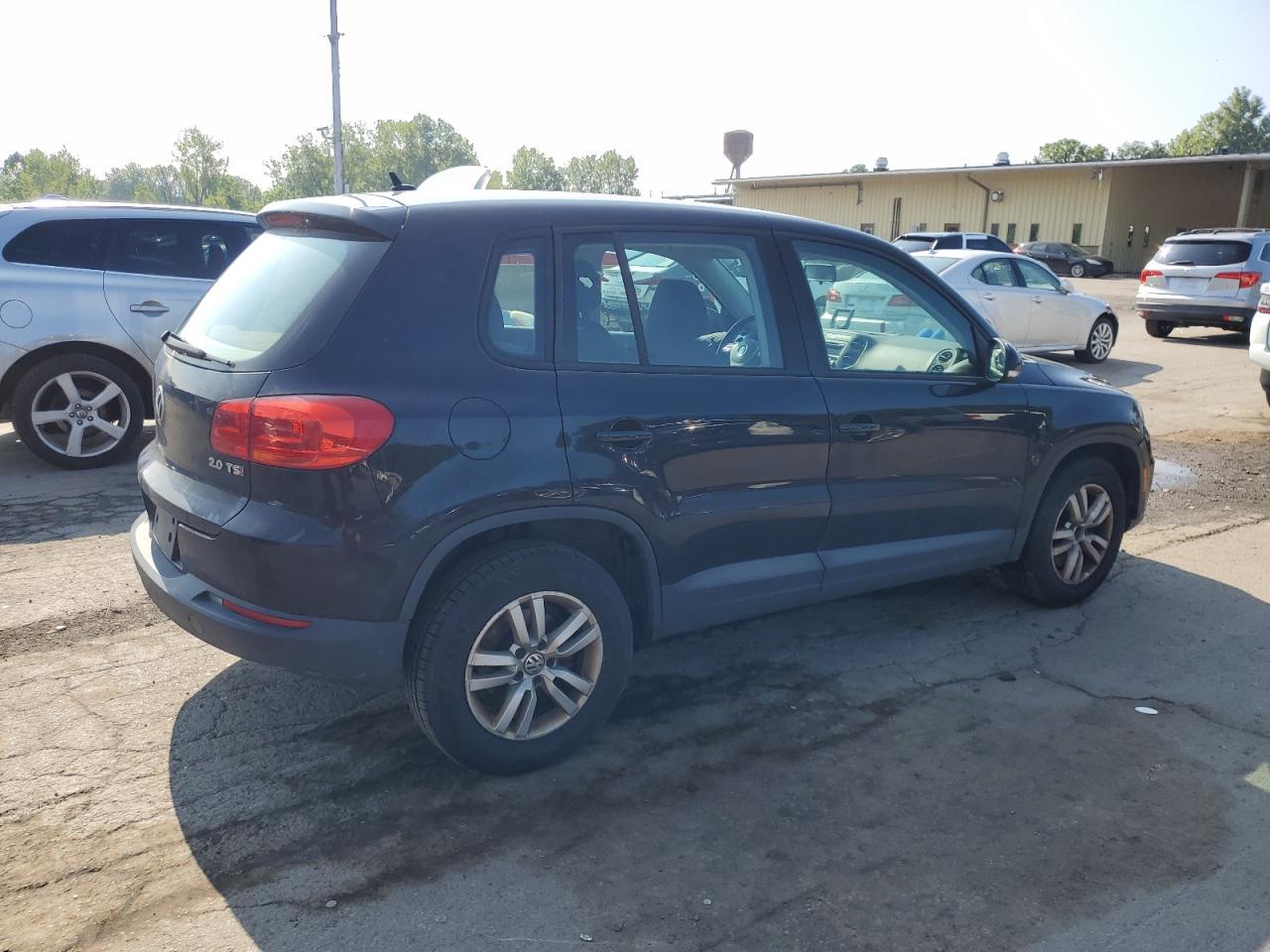 2014 Volkswagen Tiguan S - Фото 3