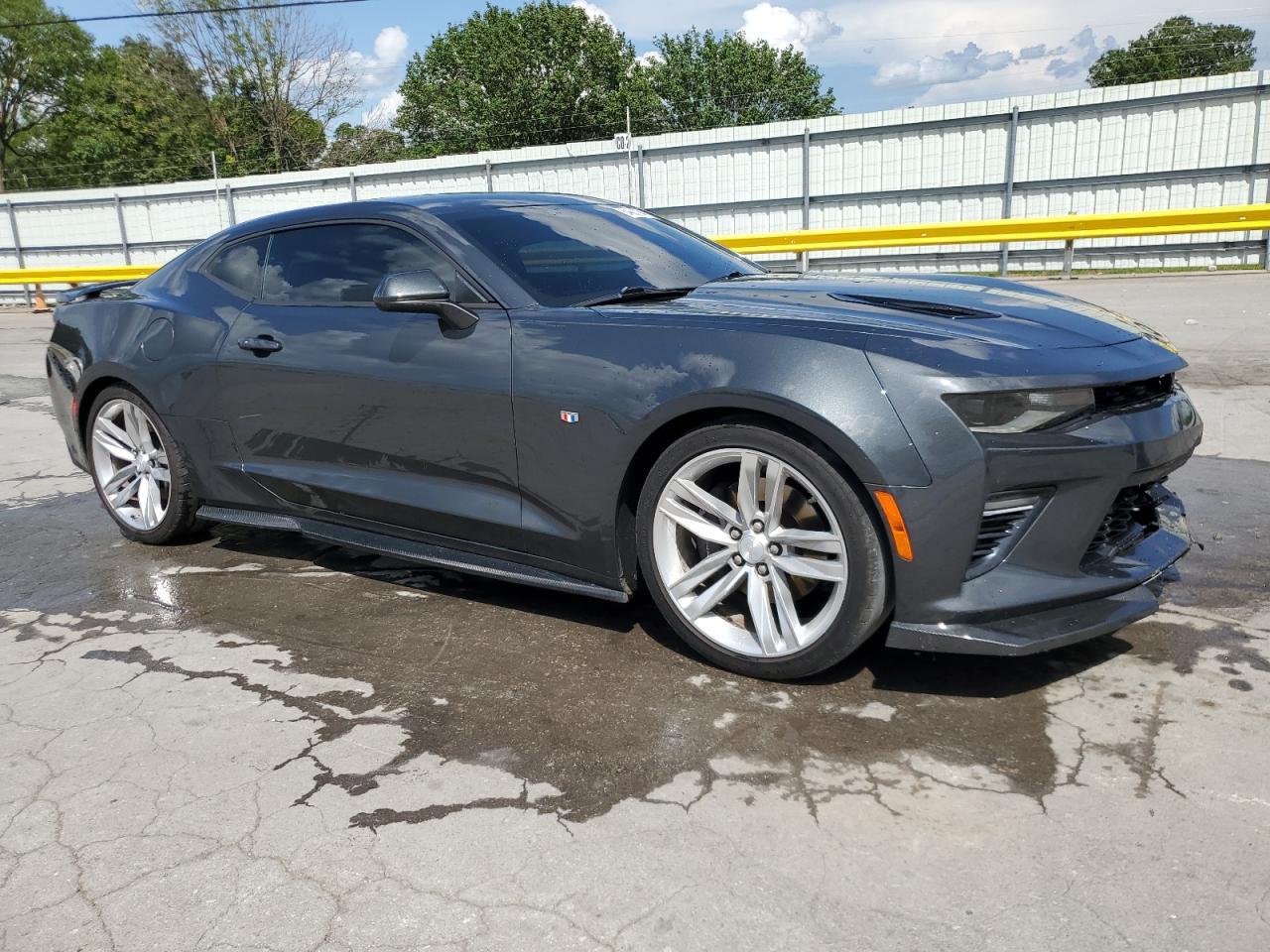 2018 Chevrolet Camaro Ss - Image 4