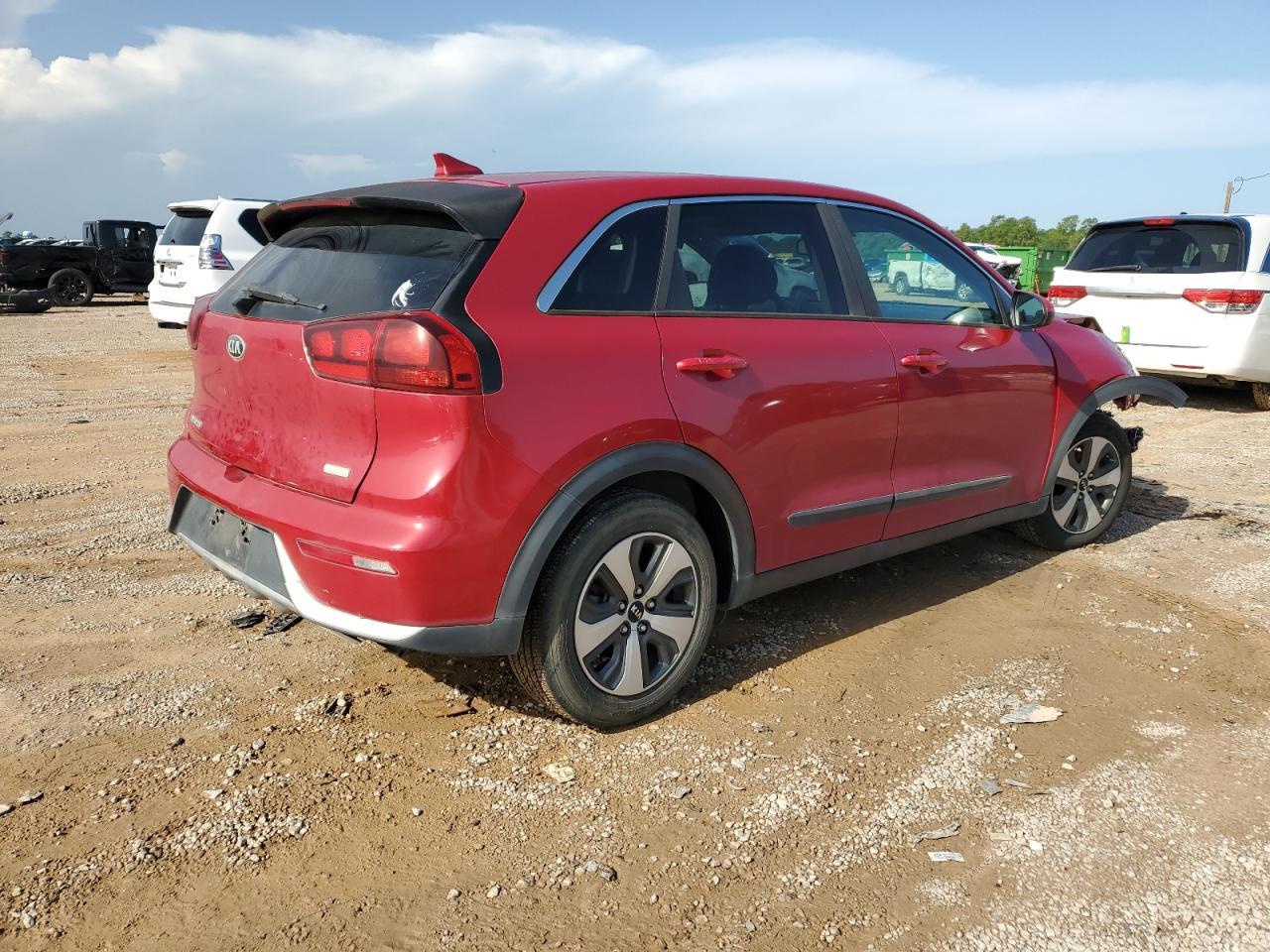 2018 Kia Niro Fe - Image 3