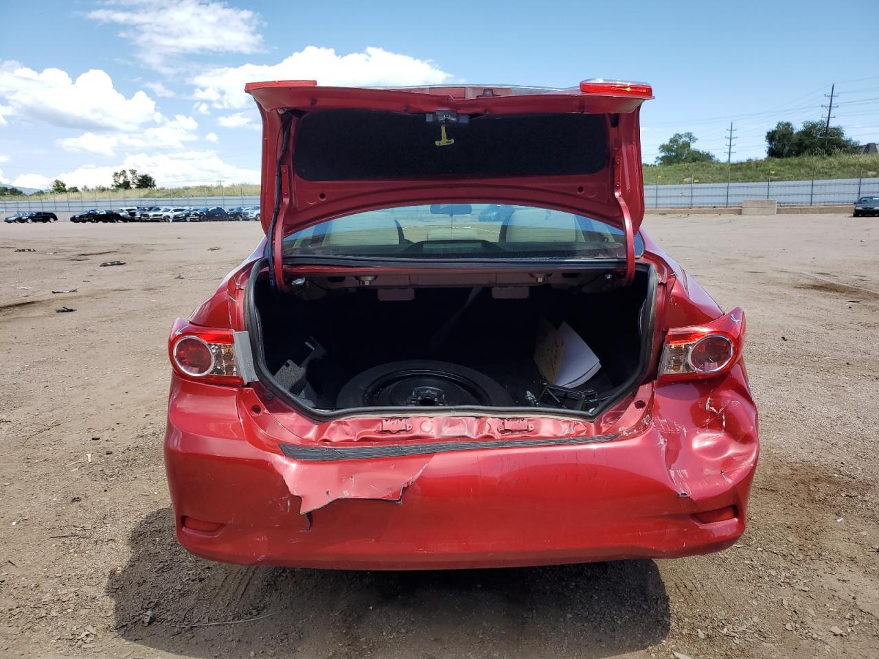 2013 Toyota Corolla Le - Image 6