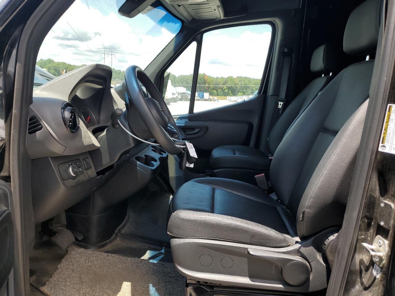 2022 Mercedes-Benz Sprinter 2500 - Image 7