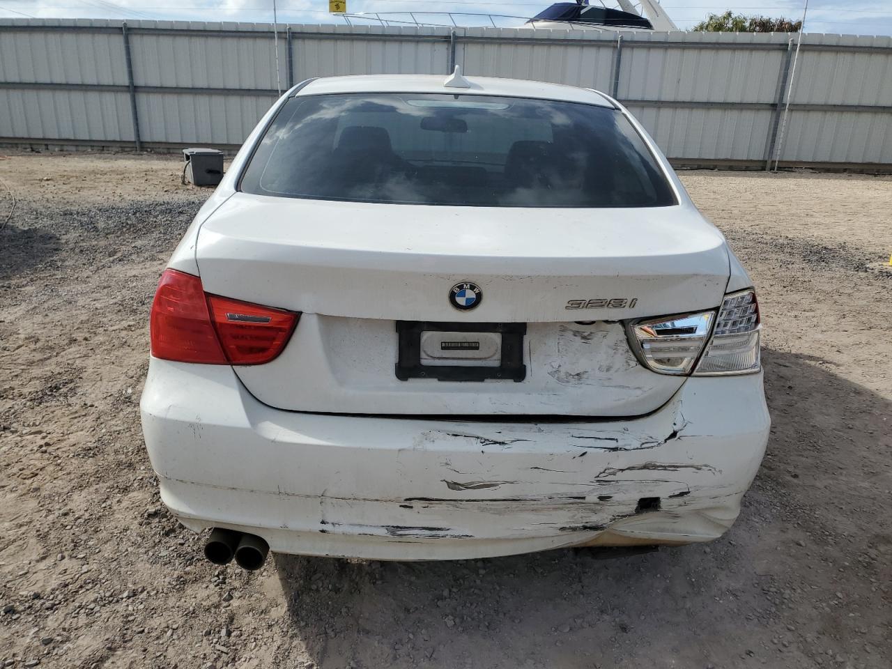 2009 BMW 328 I - Image 6