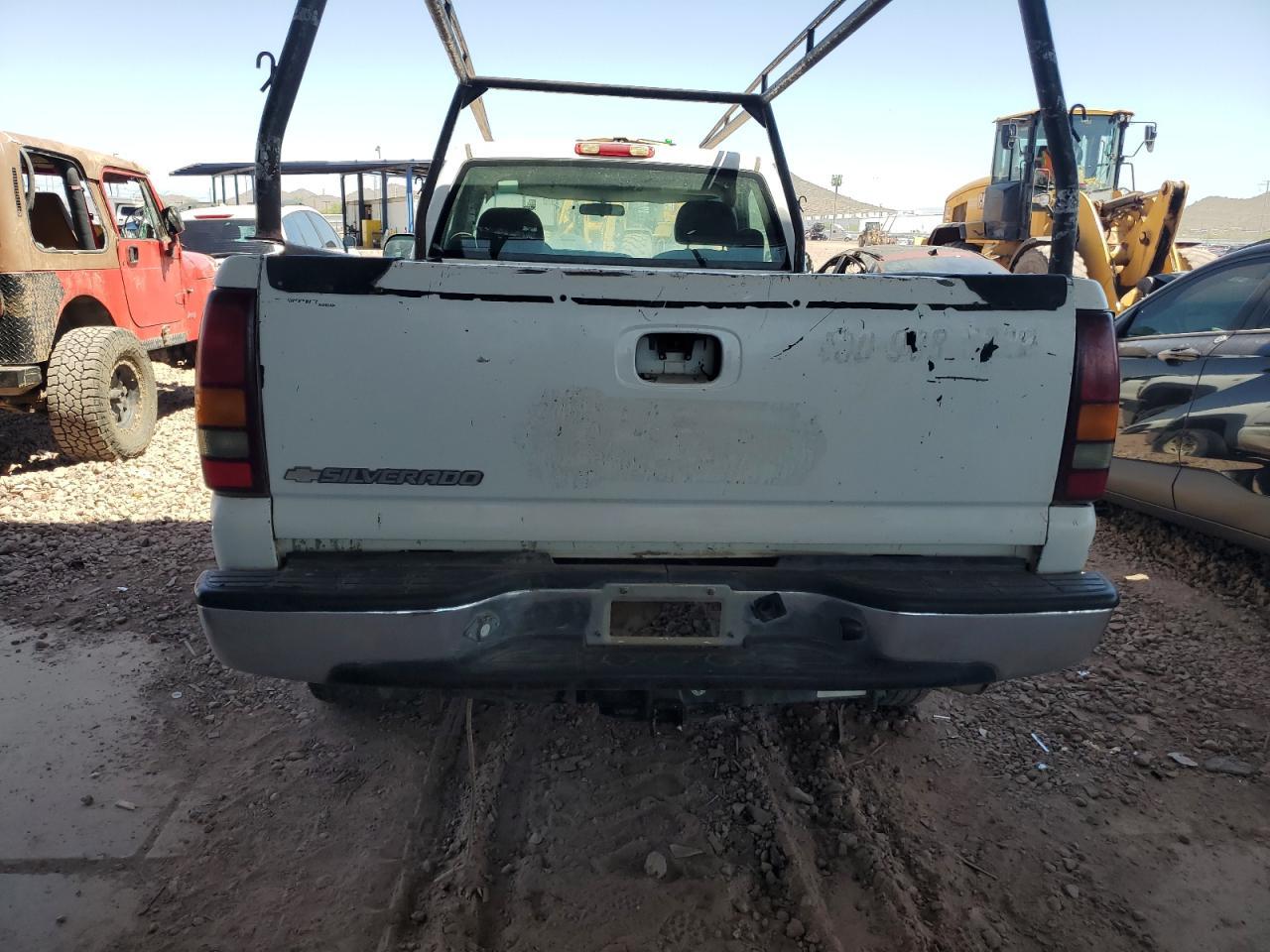 2002 Chevrolet Silverado C2500 Heavy Duty - Image 6