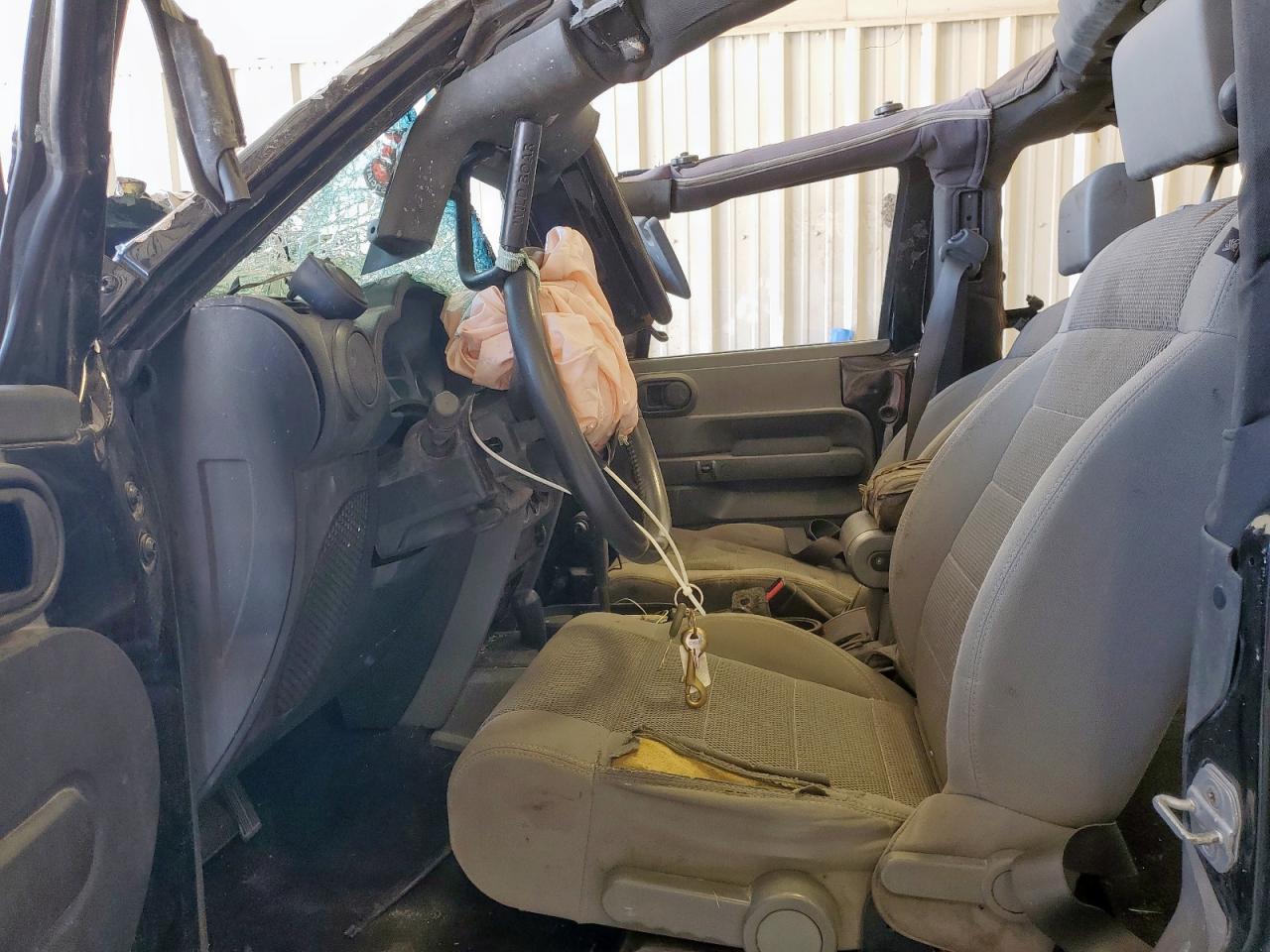 2007 Jeep Wrangler Sahara - Image 7