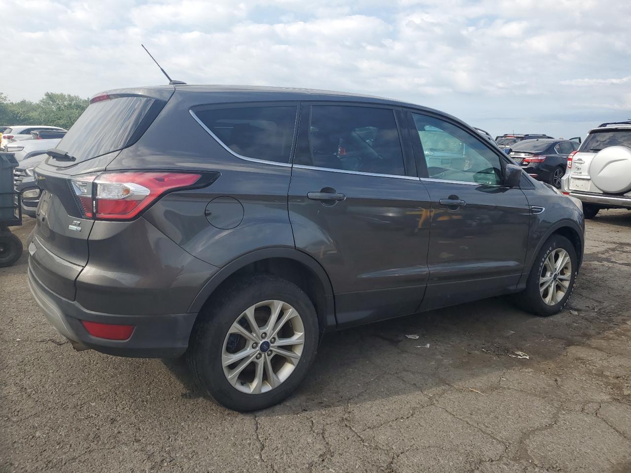 2017 Ford Escape Se - Фото 3