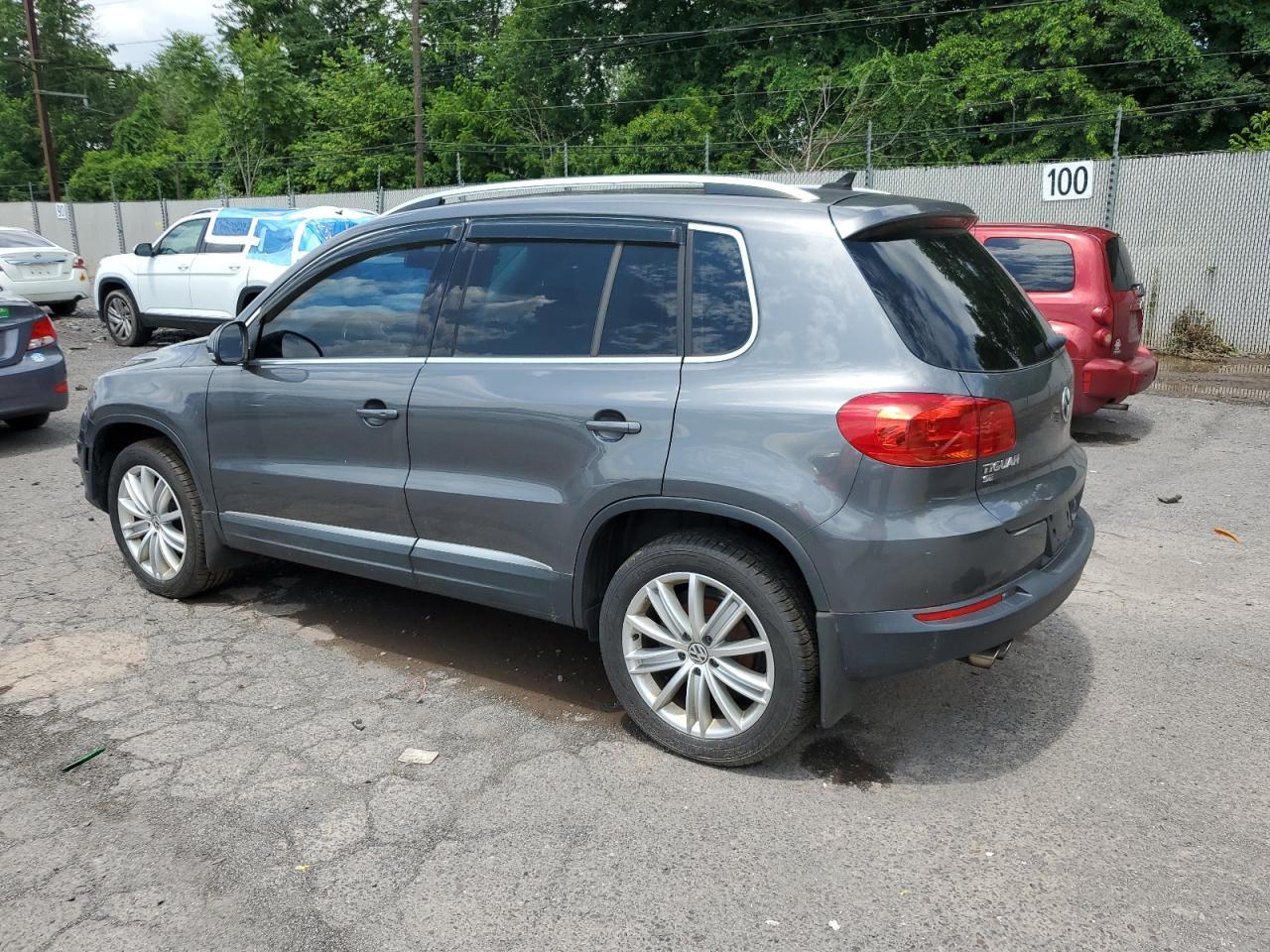 2016 Volkswagen Tiguan S - Фото 2